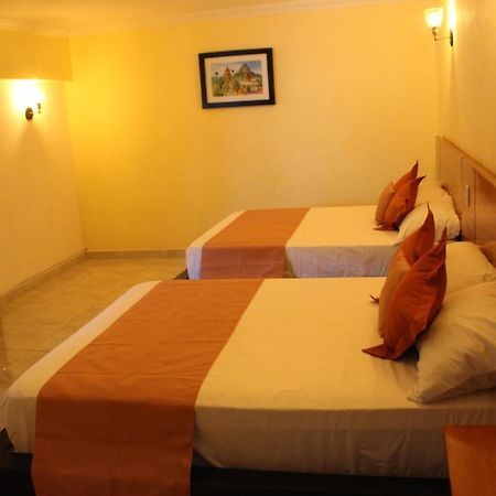 Hotel Boutique Rosa De Lima Santa Rosa de Jauregui エクステリア 写真